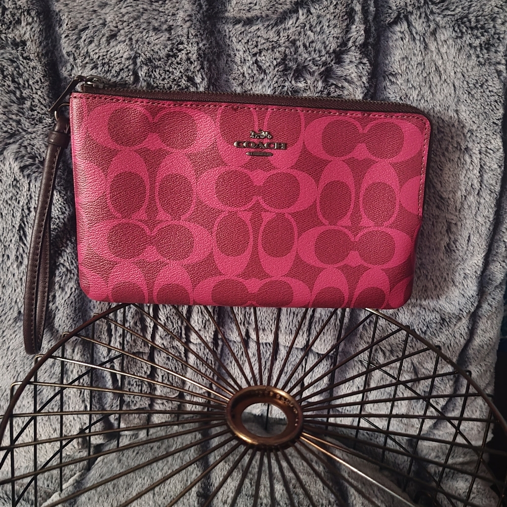 Coach Double Corner Zip Clutch